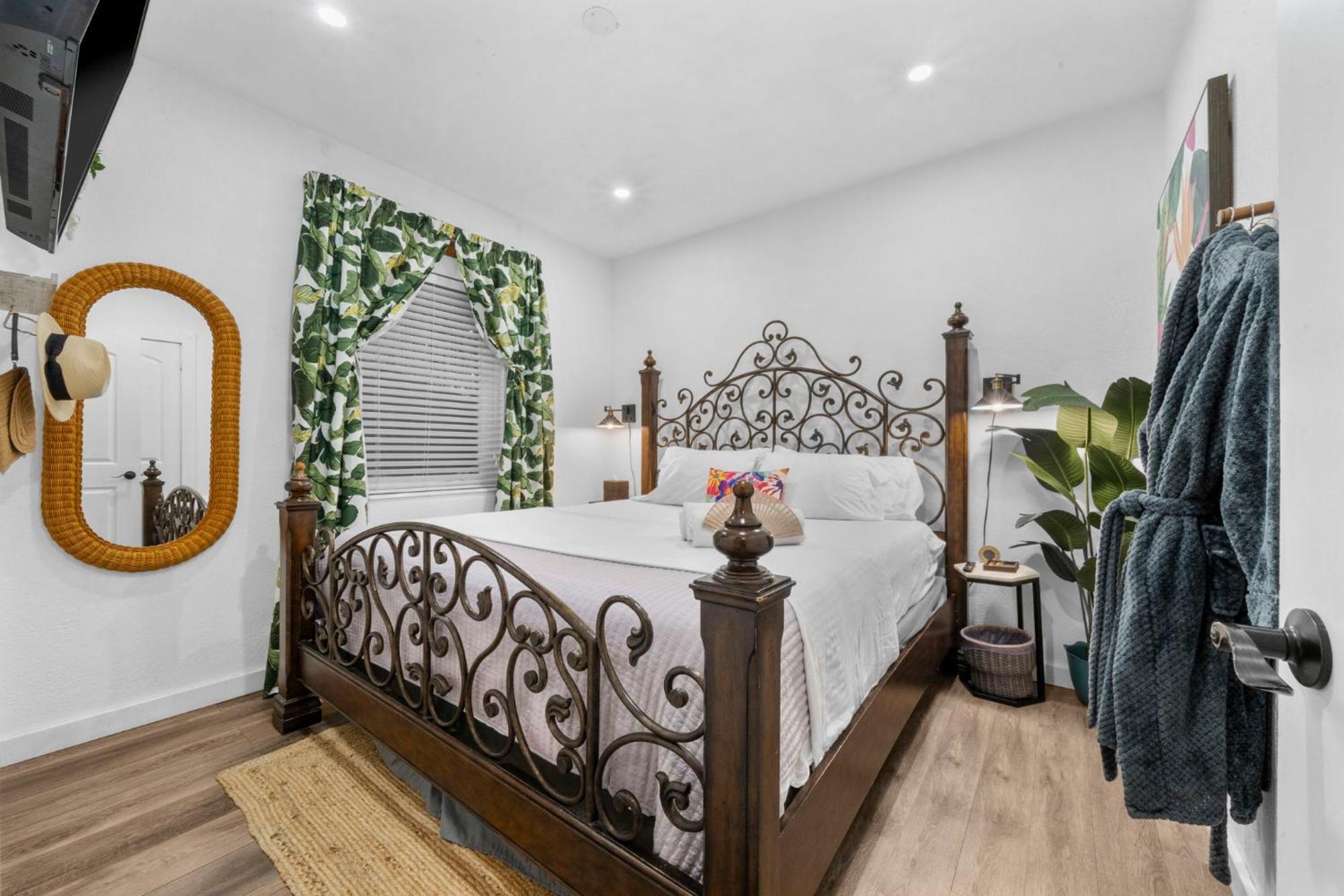 Stunning Little Havana Suites Close To Airport, Calle Ocho, Brickell, Wynwood And The Beaches - Free Parking Miami Exterior foto